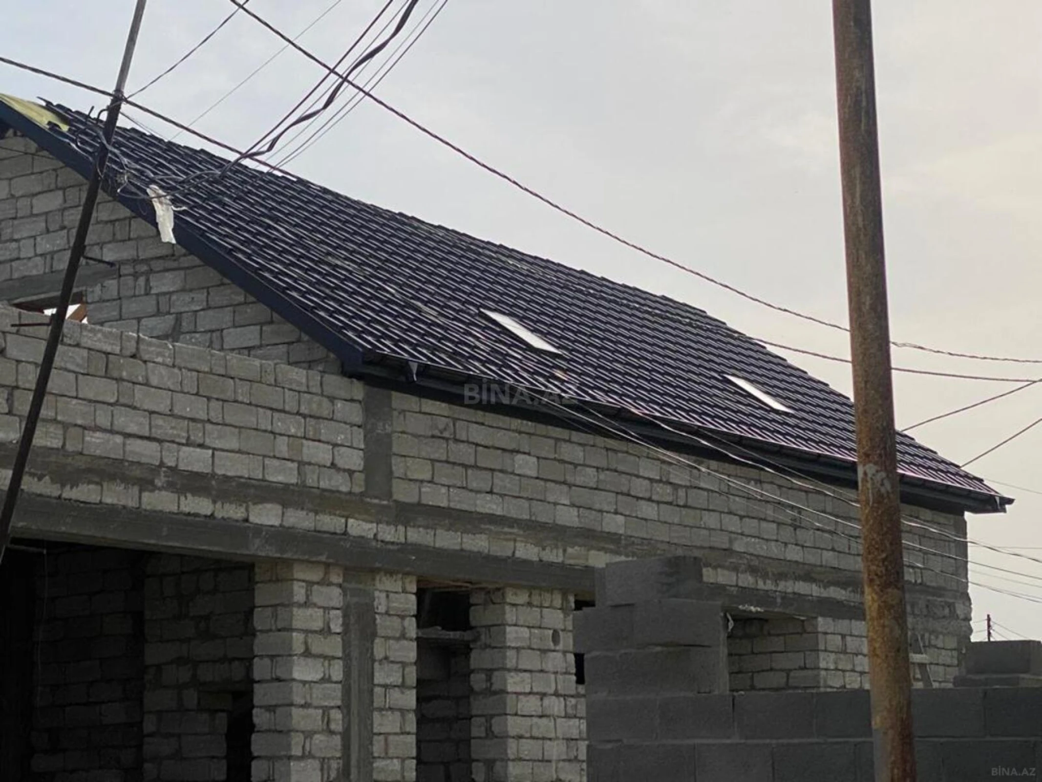 Satılır 6 otaqlı həyət evi 320 m²