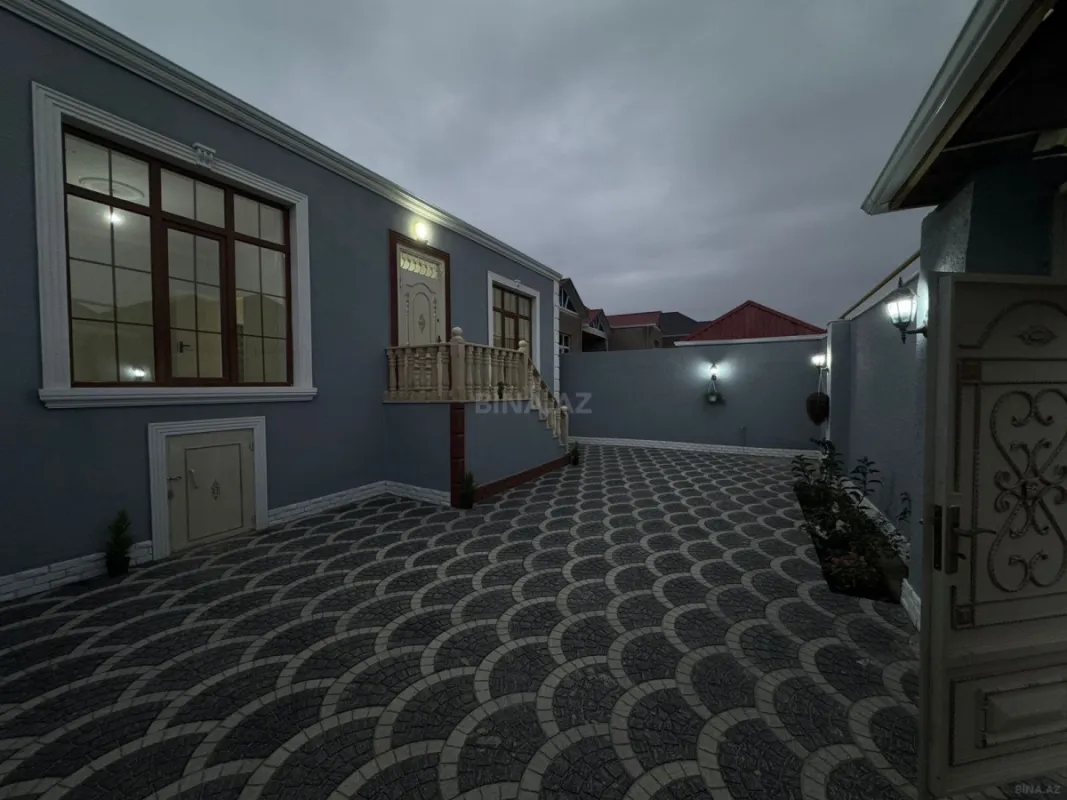 Satılır 4 otaqlı həyət evi 120 m²