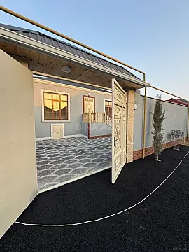 Satılır 4 otaqlı həyət evi 120 m² — Bakı 4 otaq 120.00 m²