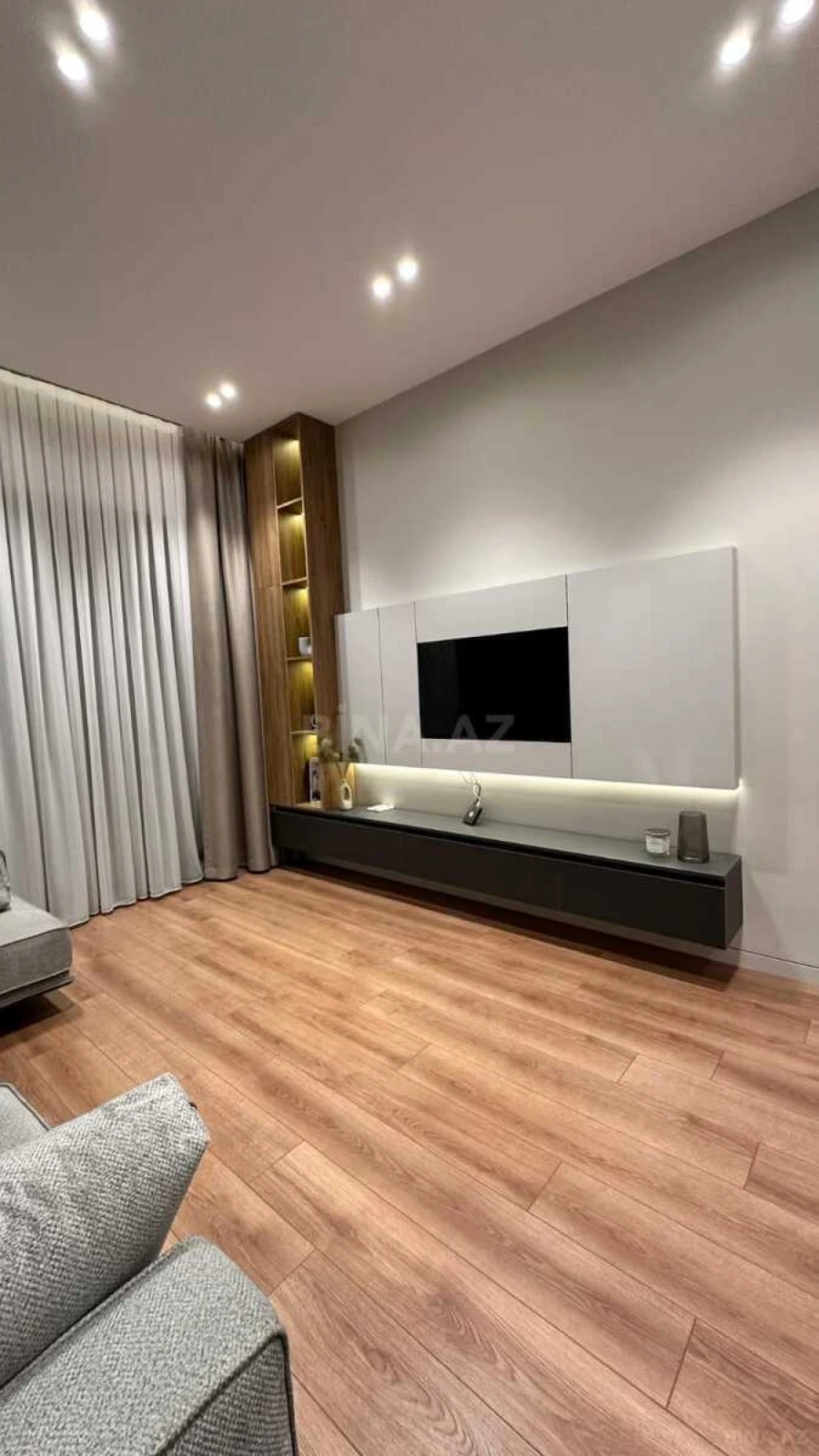 Kirayə verilir 2 otaqlı mənzil 65 m²