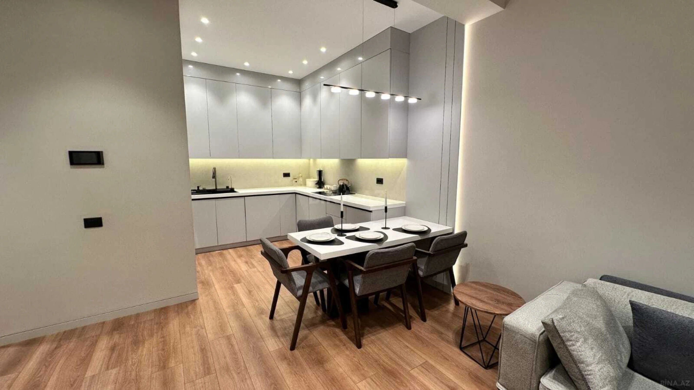 Kirayə verilir 2 otaqlı mənzil 65 m²