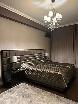 Kirayə verilir 3 otaqlı mənzil 160 m²