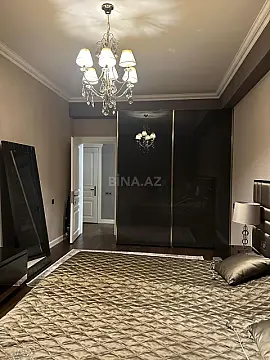 Kirayə verilir 3 otaqlı mənzil 160 m²