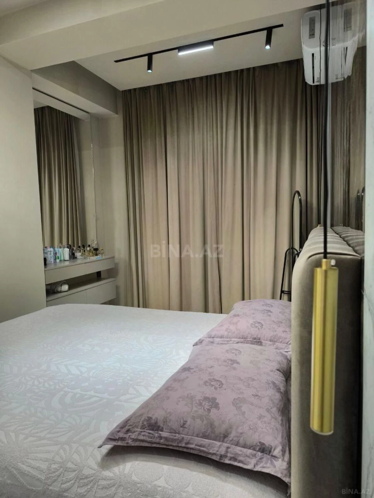 Satılır 3 otaqlı mənzil 86 m²