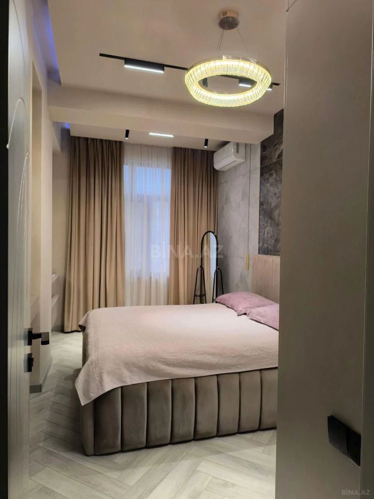 Satılır 3 otaqlı mənzil 86 m²