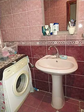 Kirayə verilir 2 otaqlı mənzil 84 m²