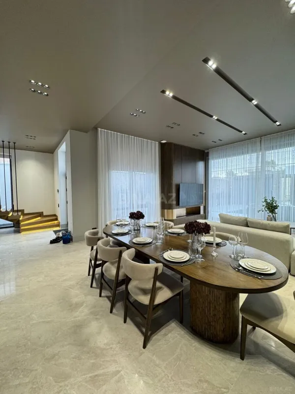 Satılır 4 otaqlı həyət evi 250 m²