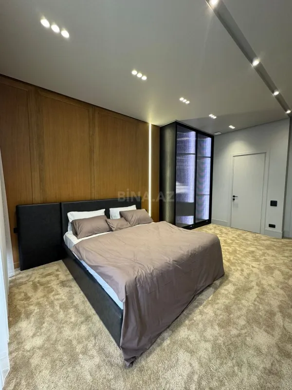 Satılır 4 otaqlı həyət evi 250 m²