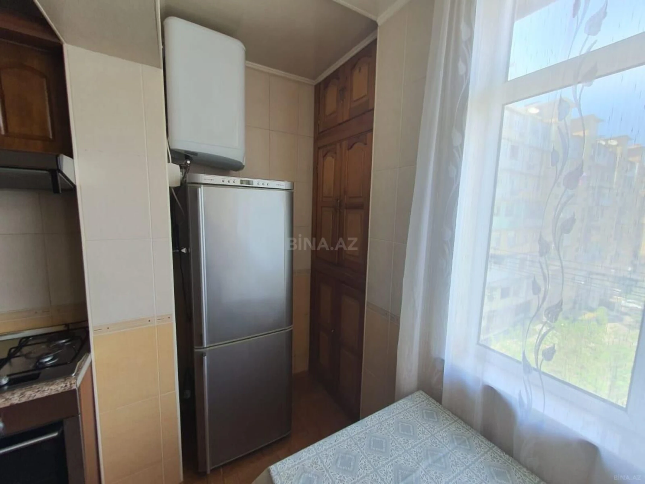 Satılır 4 otaqlı mənzil 100 m²