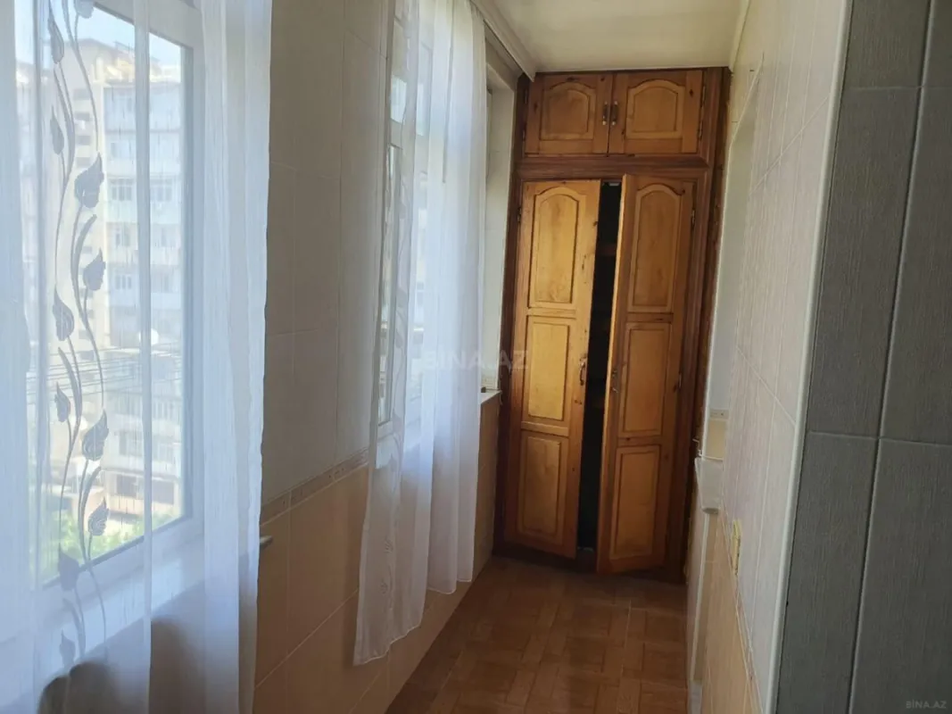 Satılır 4 otaqlı mənzil 100 m²