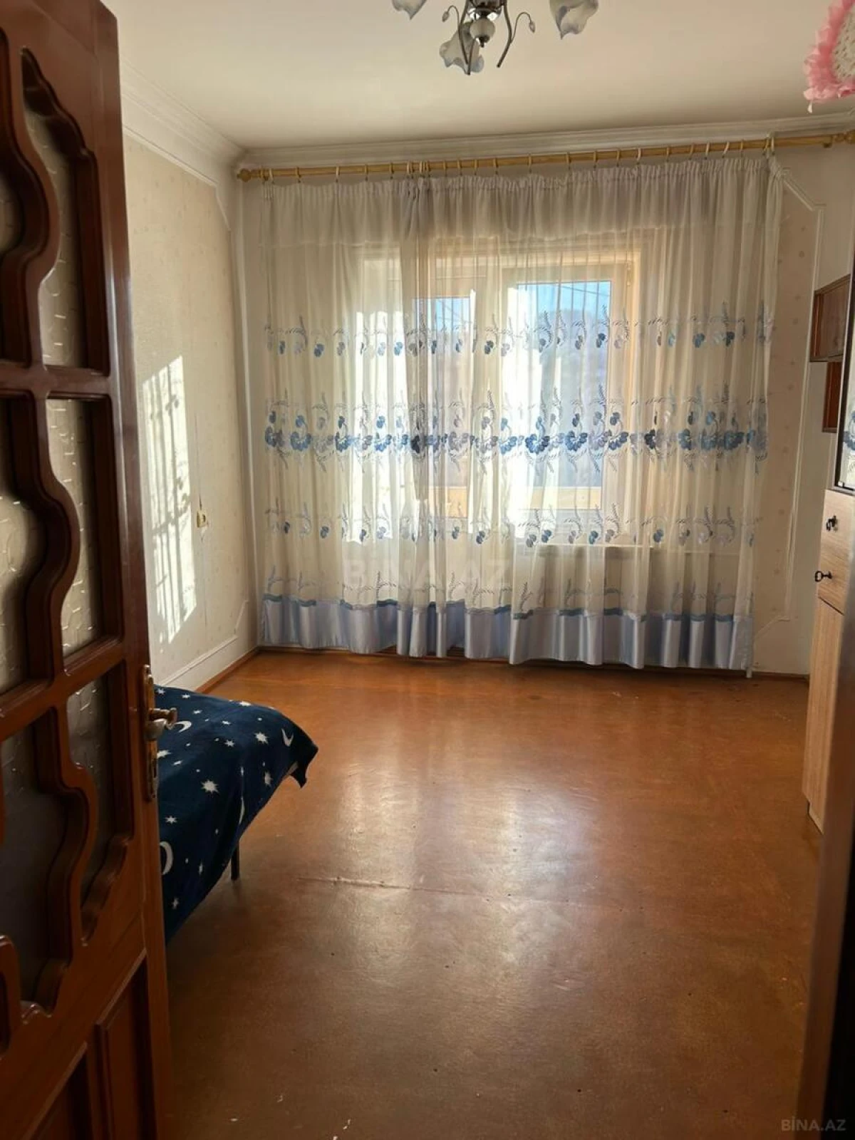 Satılır 4 otaqlı mənzil 100 m²