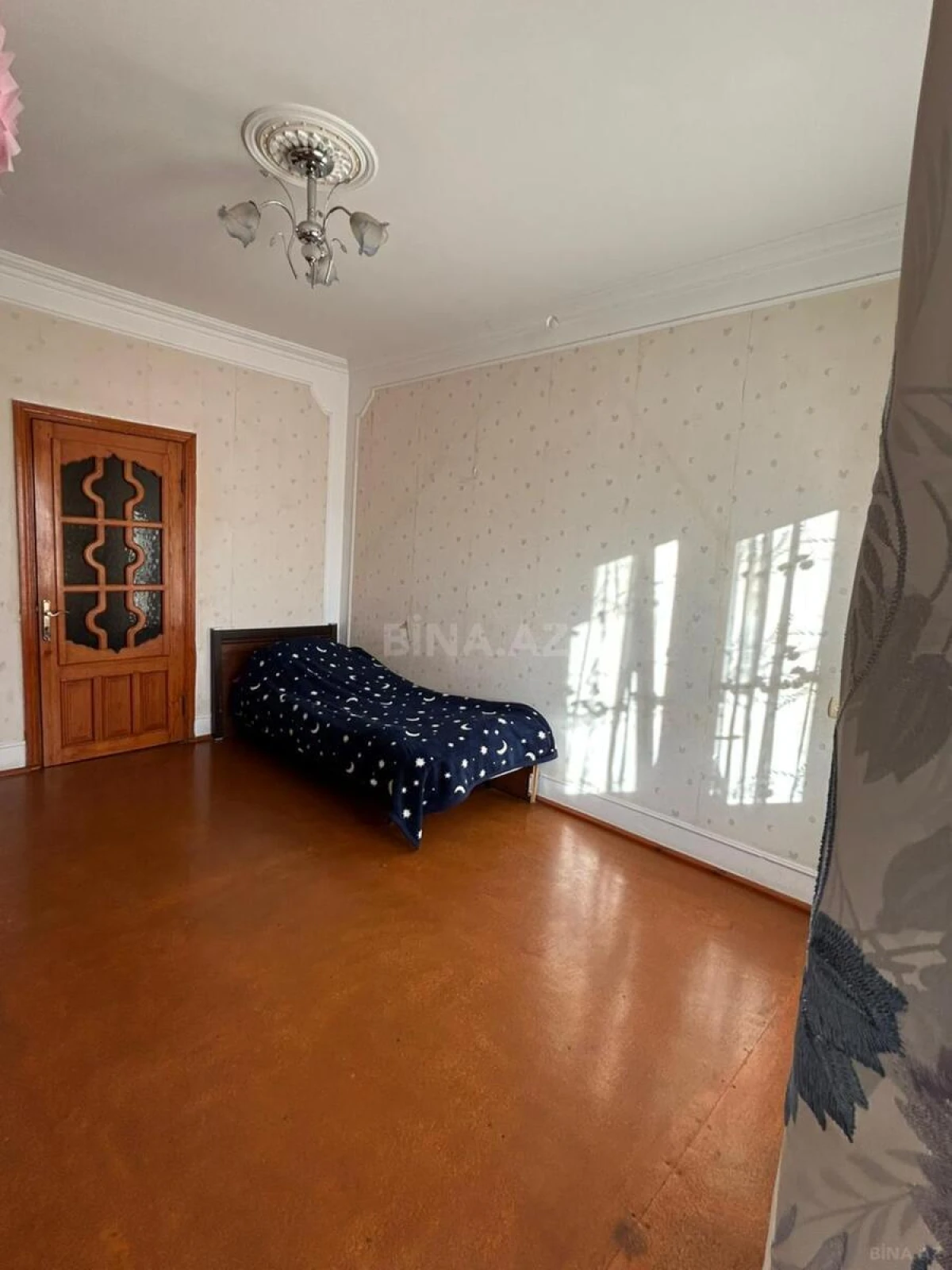 Satılır 4 otaqlı mənzil 100 m²