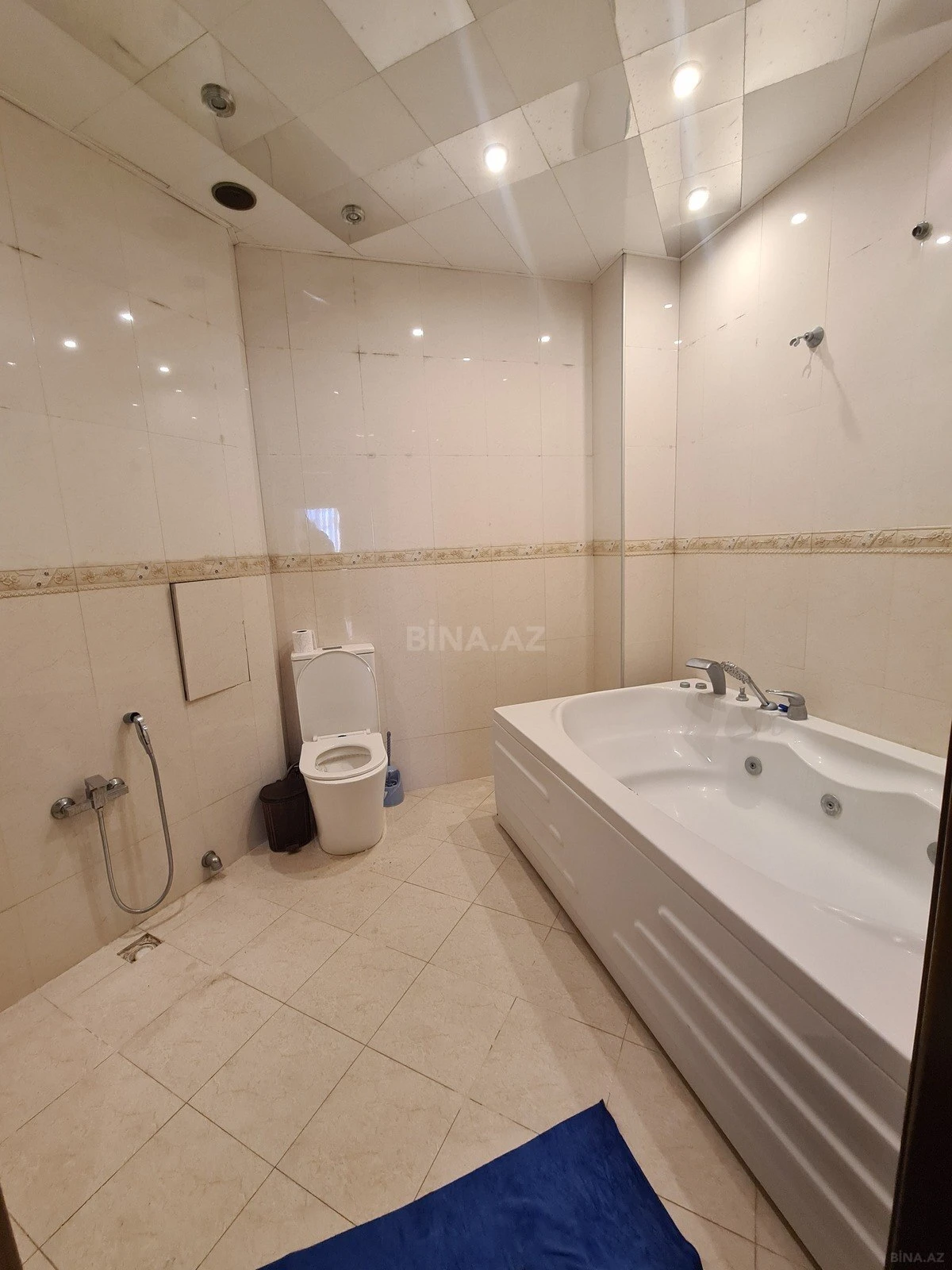 Kirayə verilir 3 otaqlı mənzil 175 m²