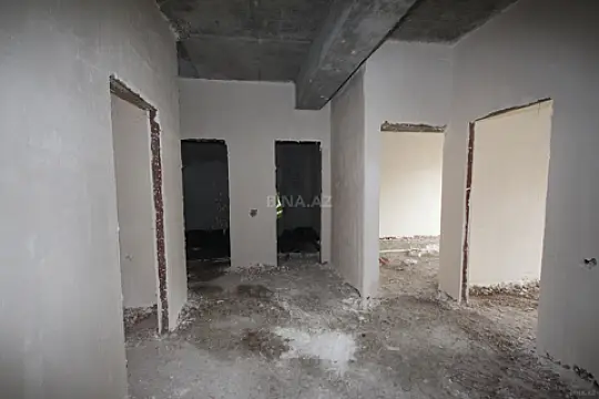 Satılır 5 otaqlı mənzil 202 m²