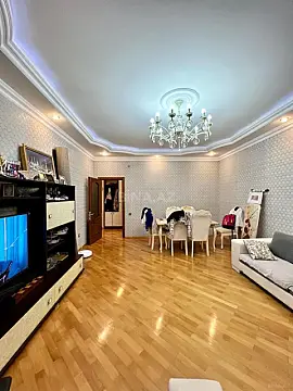 Satılır 3 otaqlı mənzil 86 m²