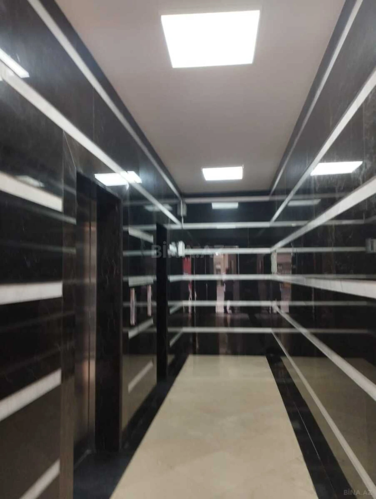 Satılır 3 otaqlı mənzil 148 m²