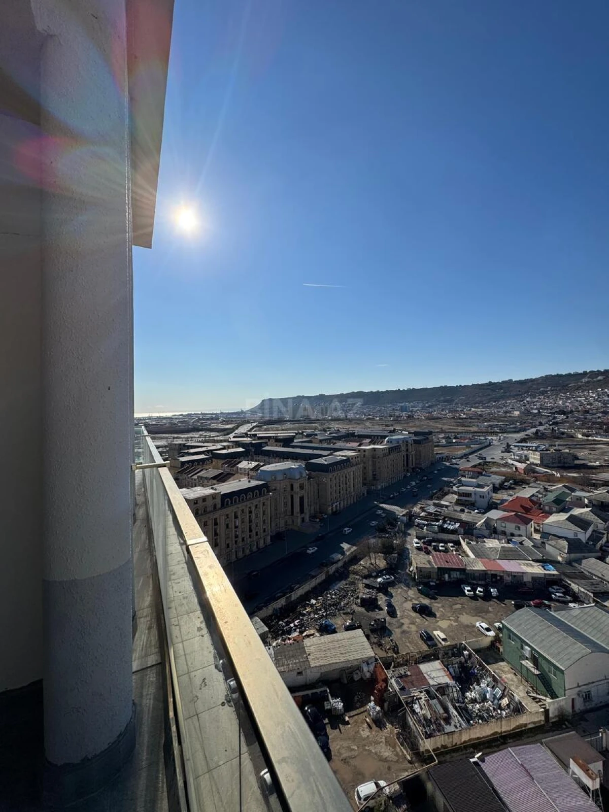 Satılır 2 otaqlı mənzil 72 m²