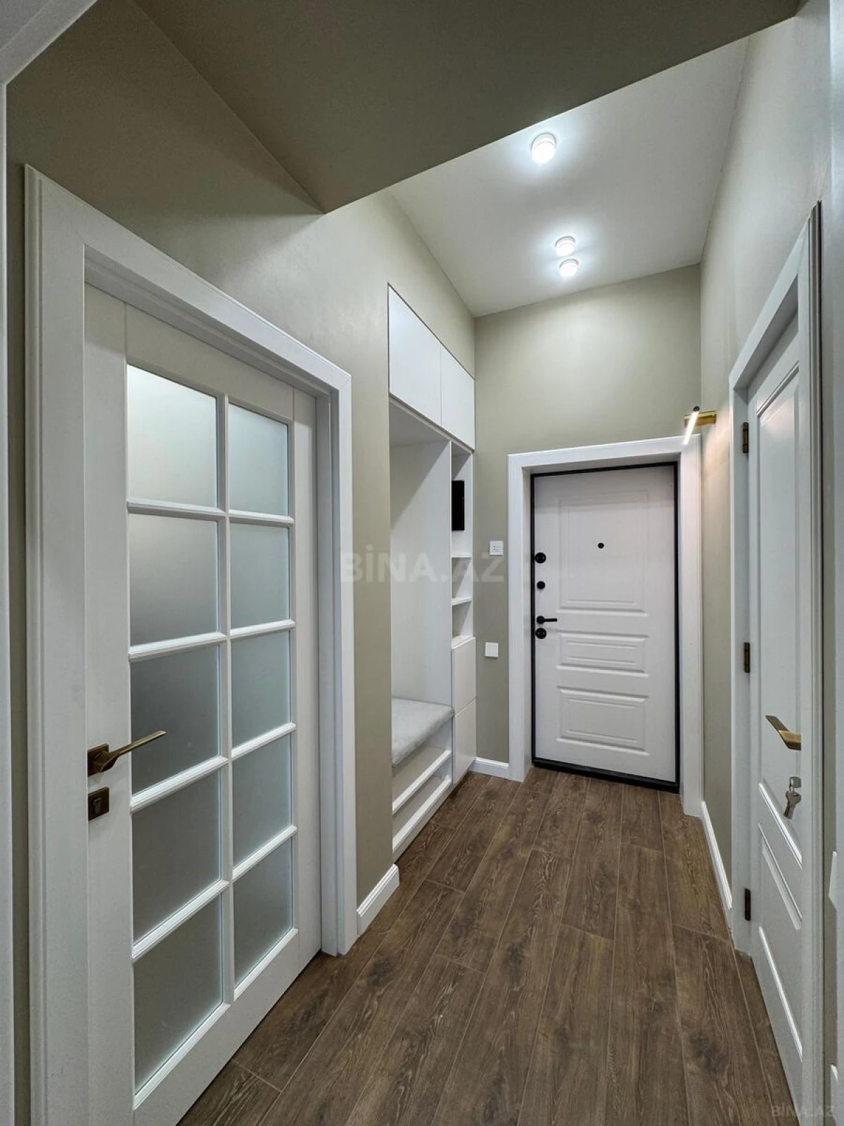 Satılır 2 otaqlı mənzil 65 m²