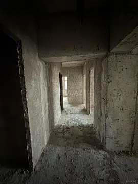 Satılır 4 otaqlı mənzil 137 m²