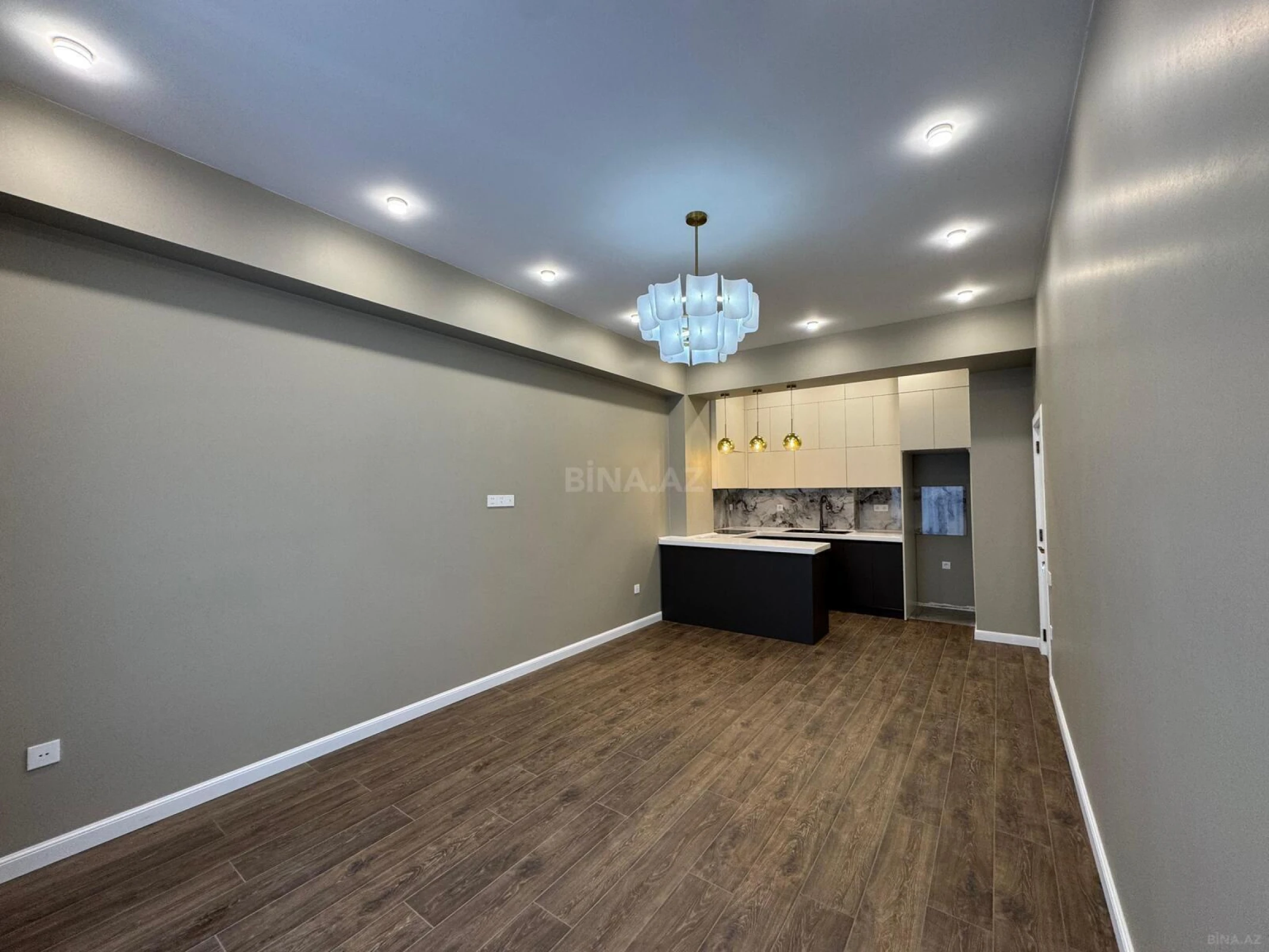 Satılır 2 otaqlı mənzil 65 m²