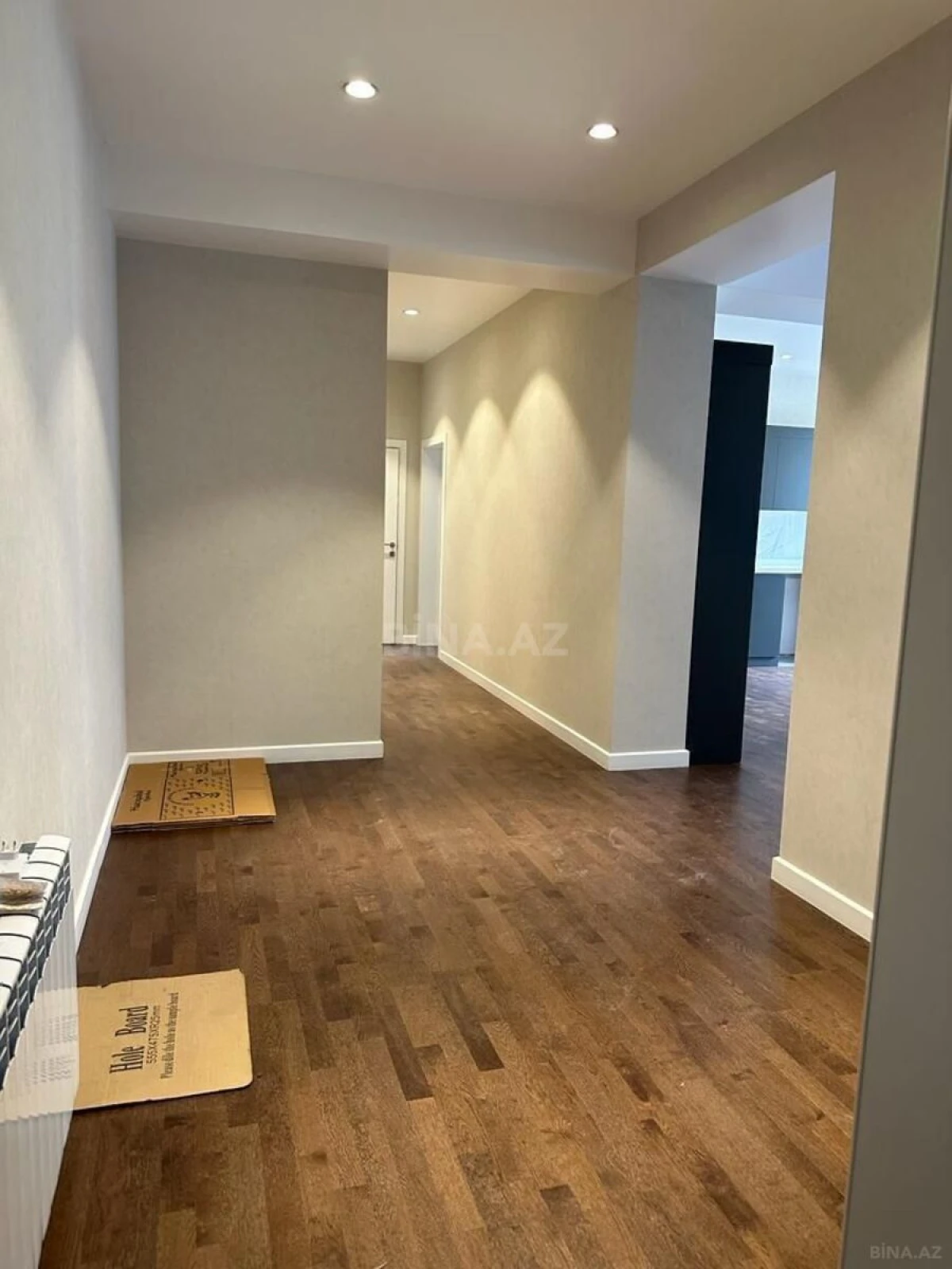 Satılır 2 otaqlı mənzil 103.4 m²