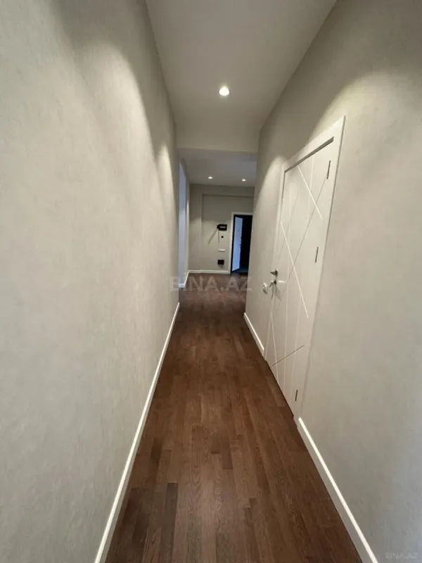 Satılır 2 otaqlı mənzil 103.4 m²