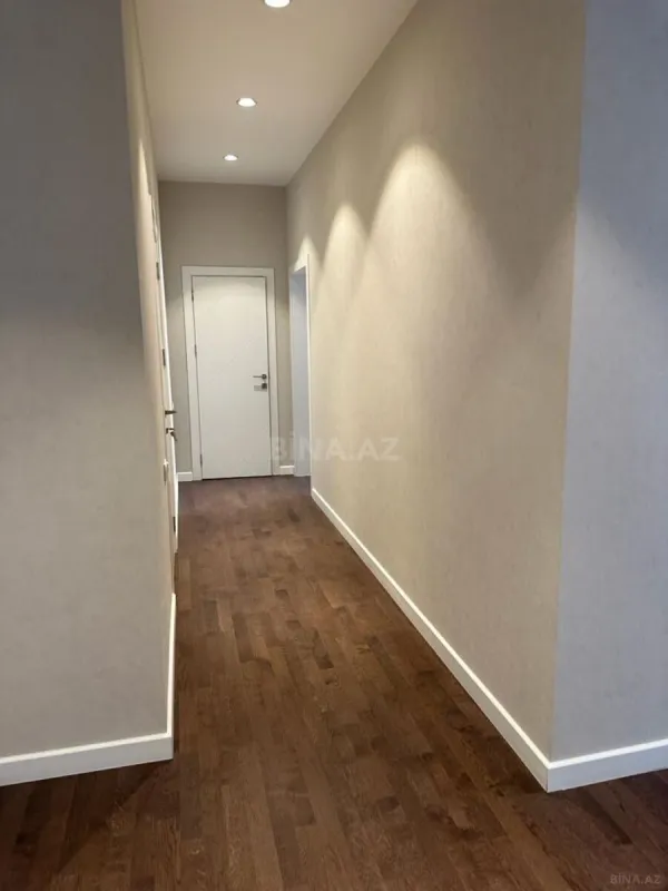 Satılır 2 otaqlı mənzil 103.4 m²