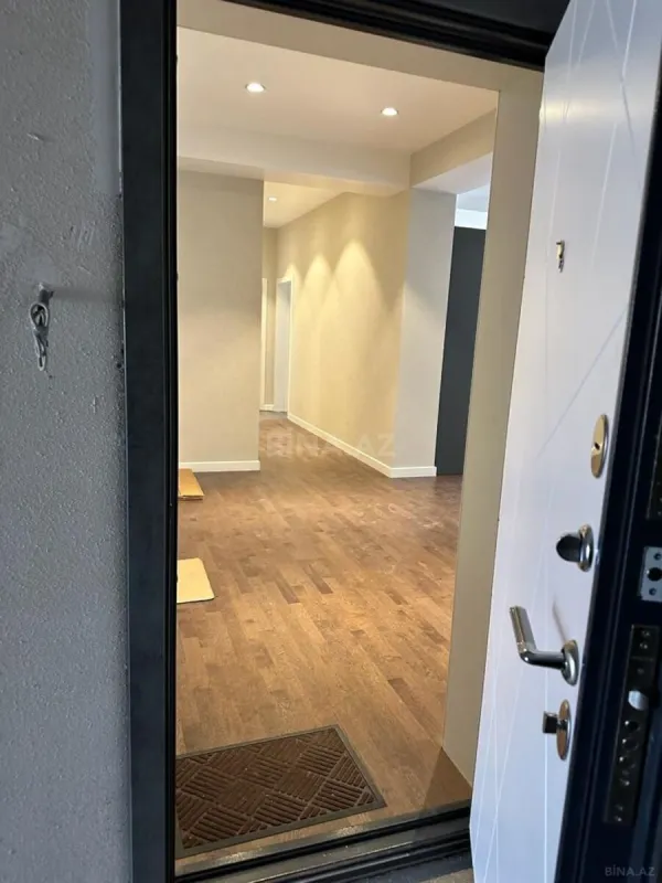 Satılır 2 otaqlı mənzil 103.4 m²