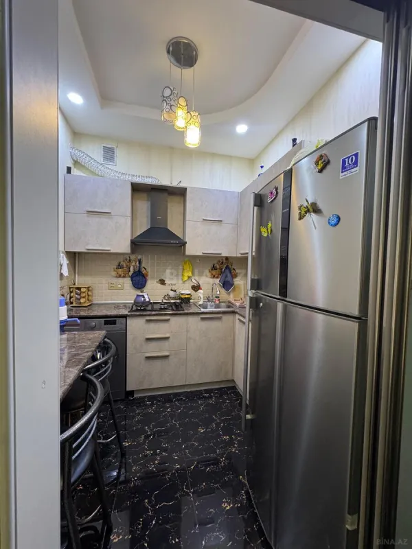 Kirayə verilir 2 otaqlı mənzil 65 m²