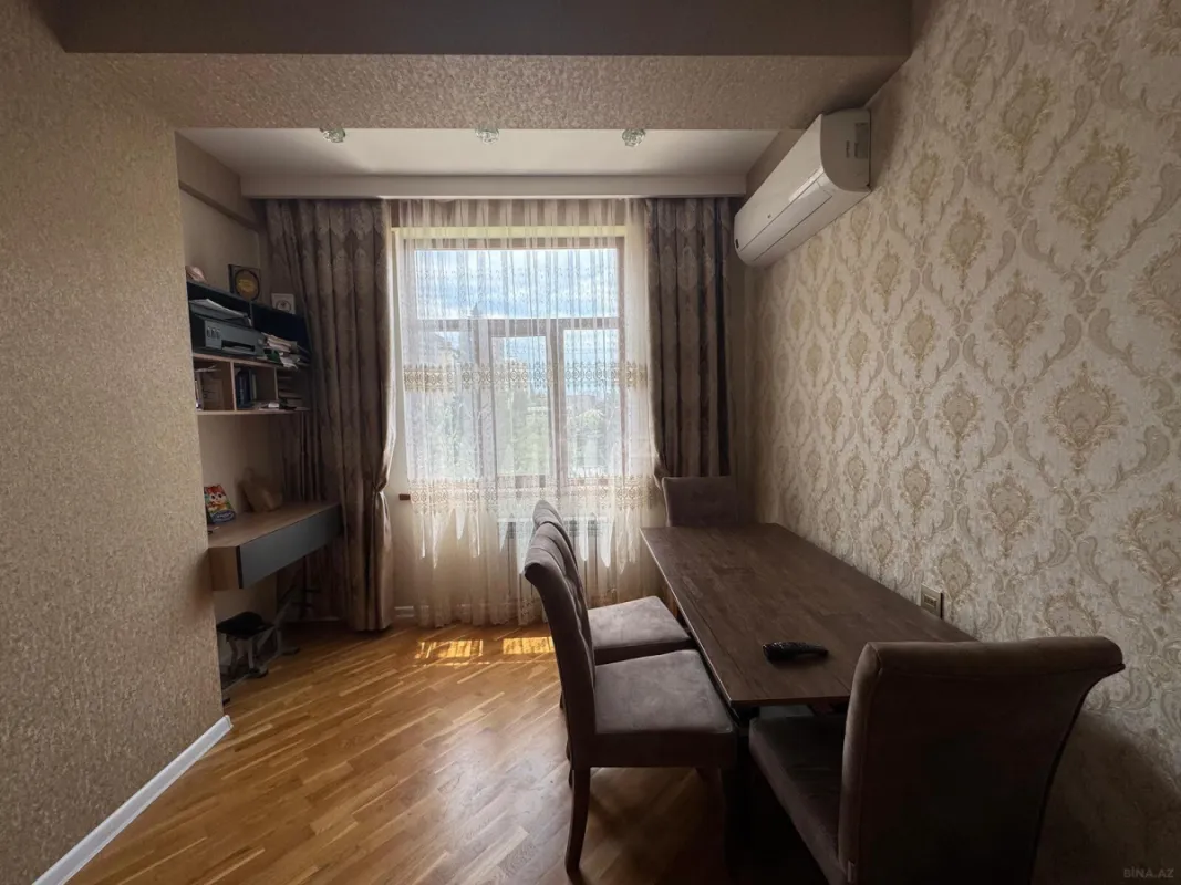 Kirayə verilir 2 otaqlı mənzil 65 m²