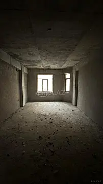 Satılır 5 otaqlı mənzil 225 m²