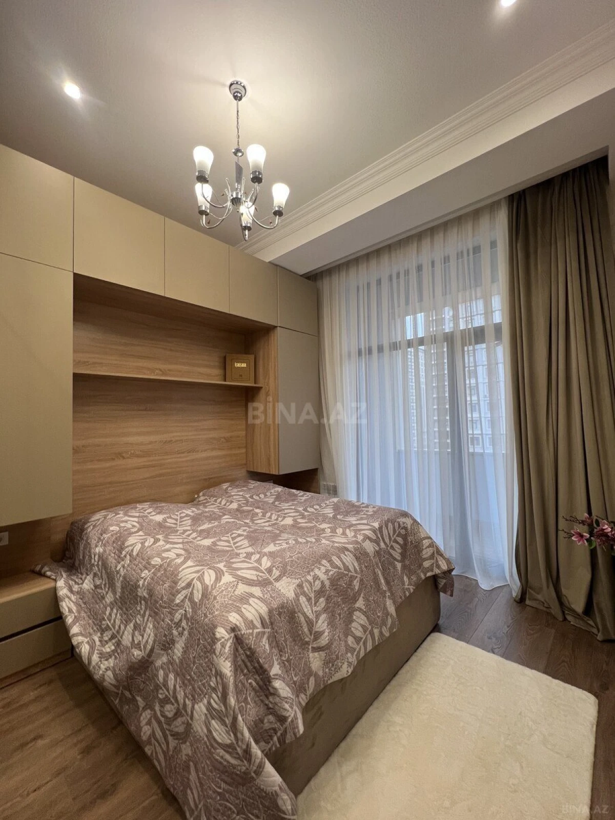 Kirayə verilir 2 otaqlı mənzil 52 m²