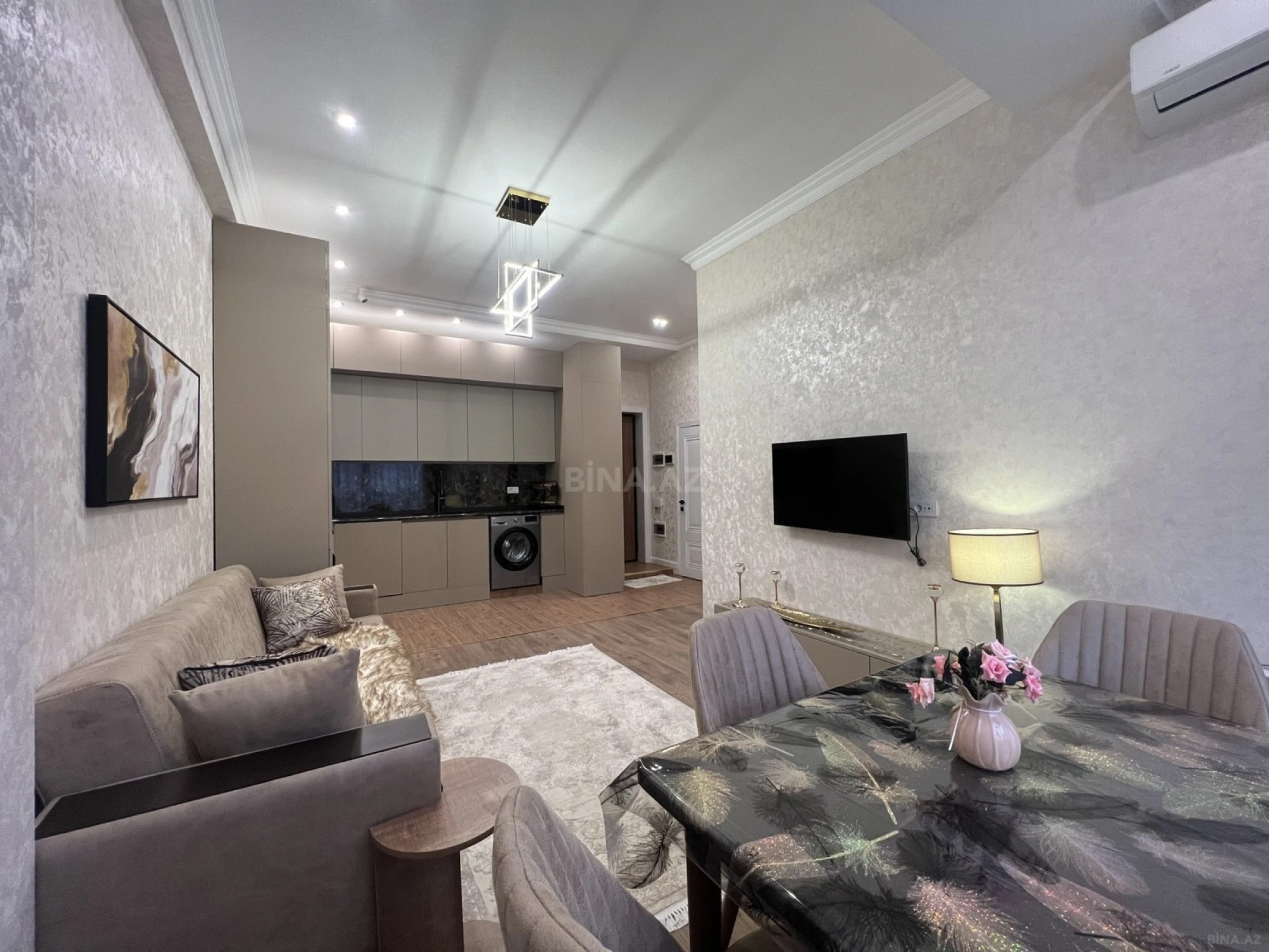 Kirayə verilir 2 otaqlı mənzil 52 m²