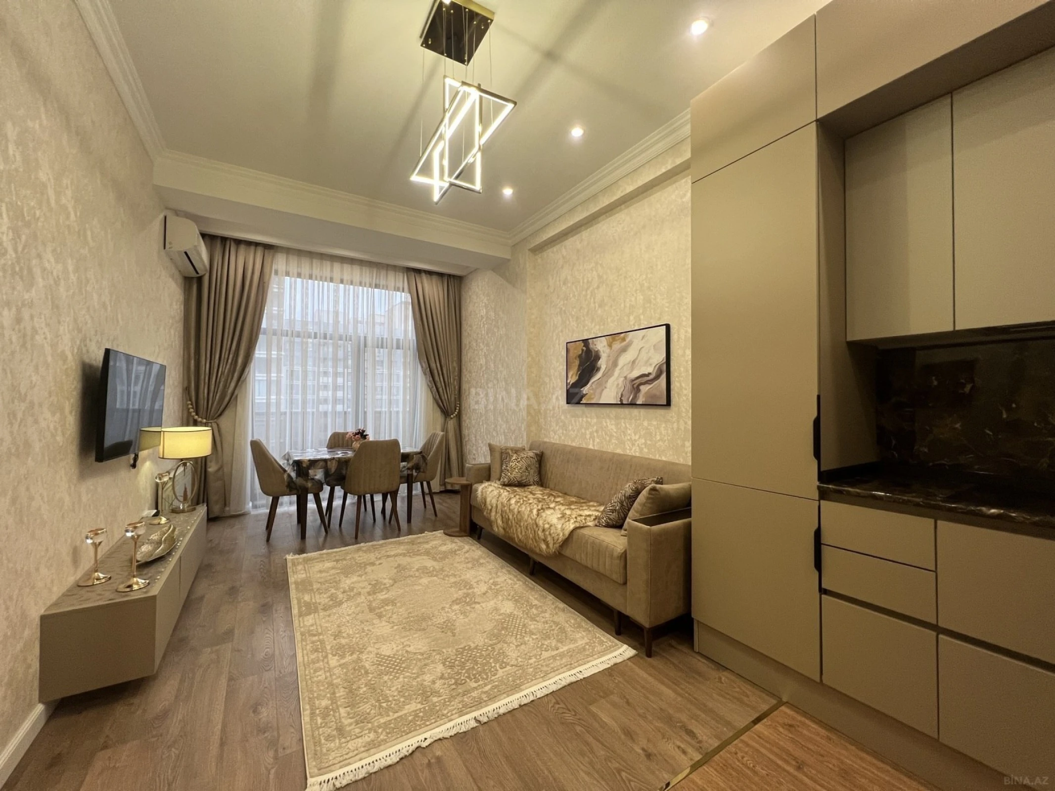 Kirayə verilir 2 otaqlı mənzil 52 m²