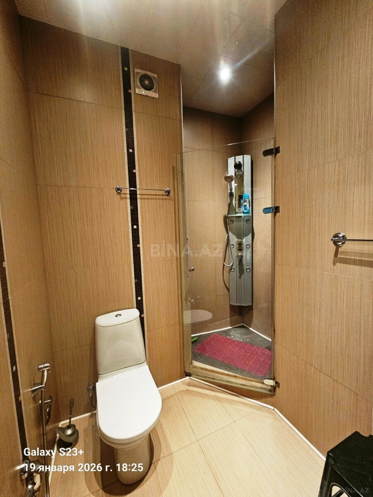 Satılır 3 otaqlı mənzil 186 m²