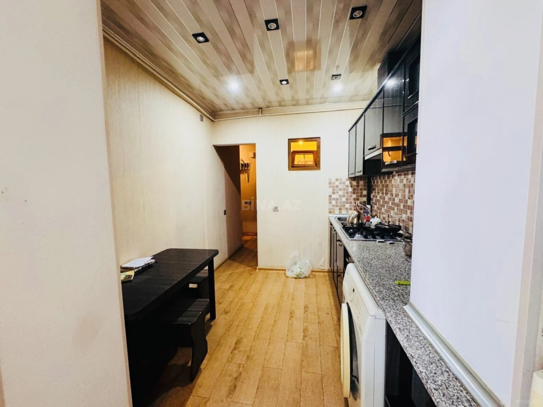 Satılır 3 otaqlı mənzil 105 m²