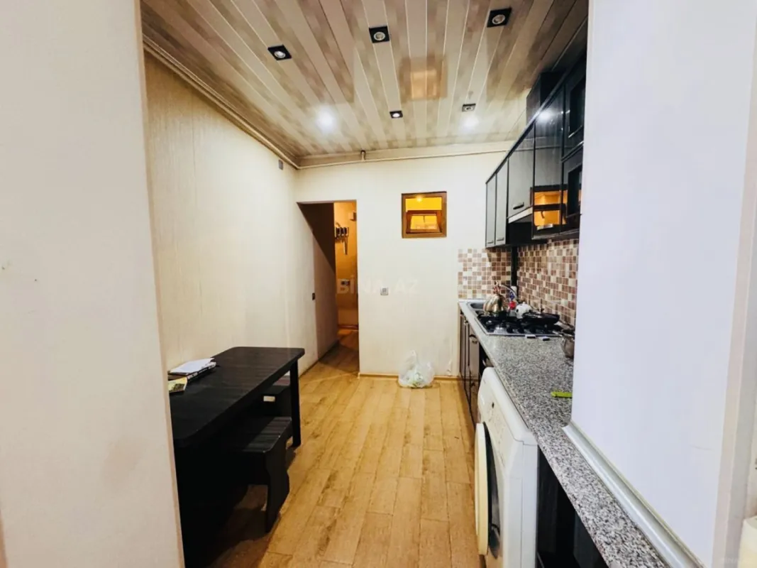 Satılır 3 otaqlı mənzil 105 m²