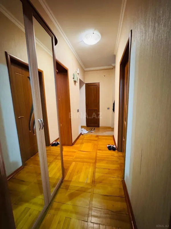 Satılır 3 otaqlı mənzil 105 m²