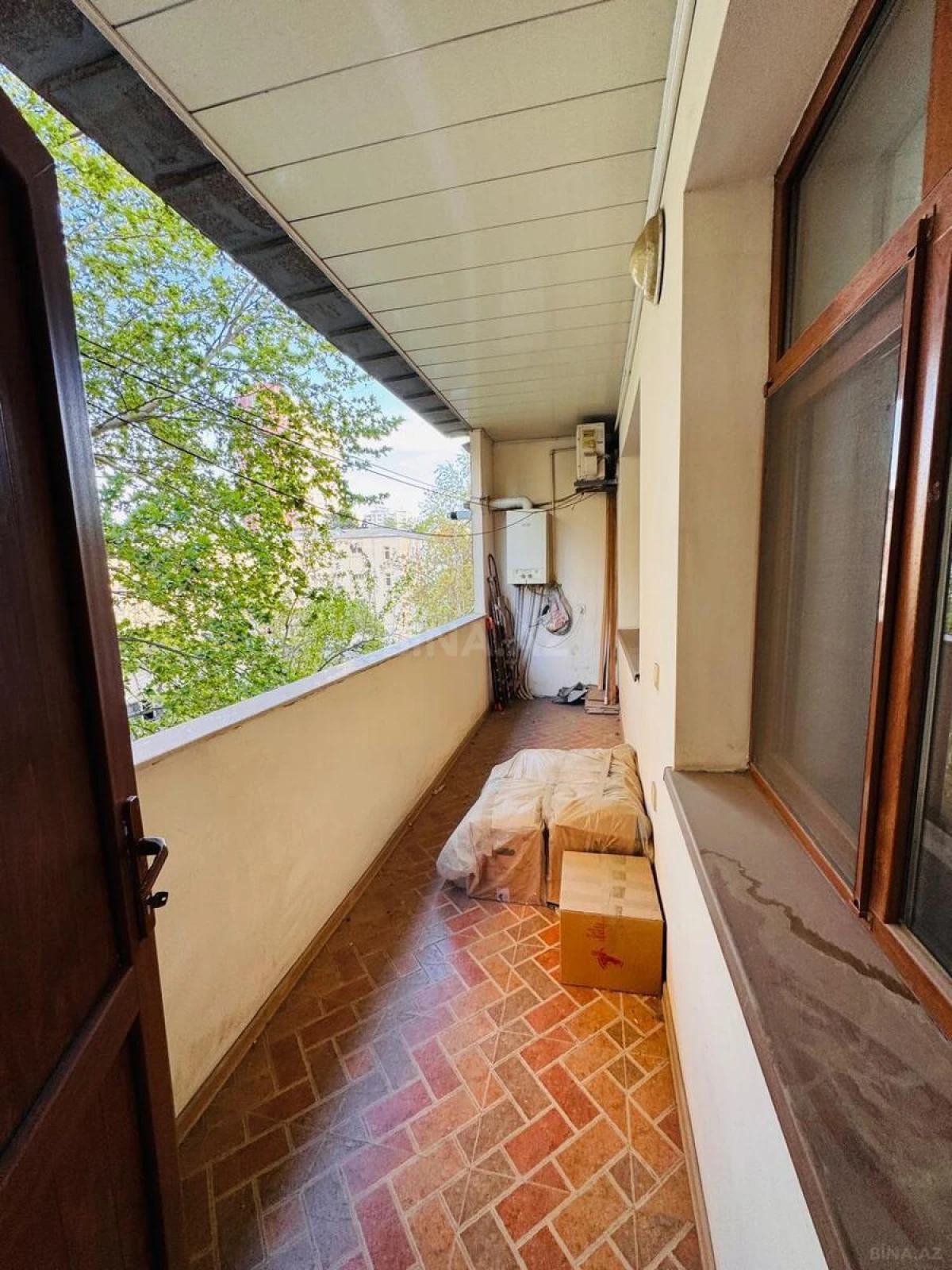 Satılır 3 otaqlı mənzil 105 m²