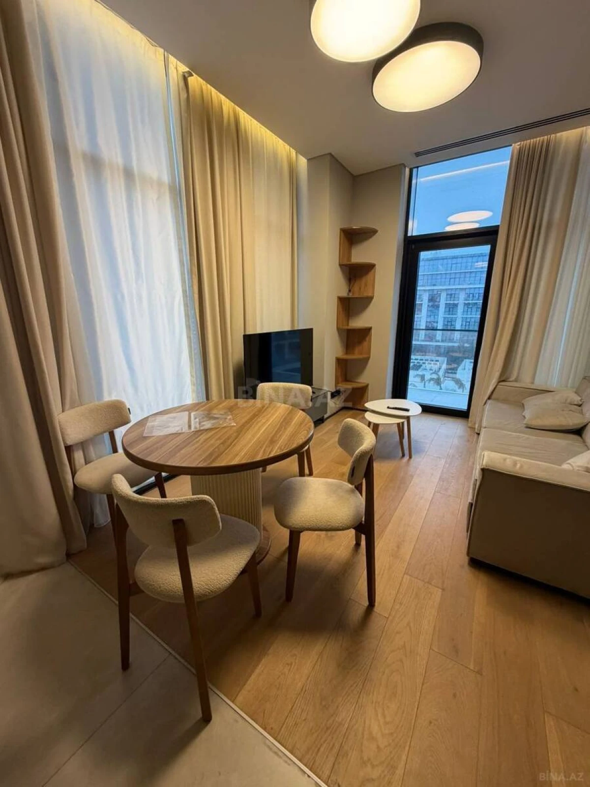 Kirayə verilir 2 otaqlı mənzil 70 m²