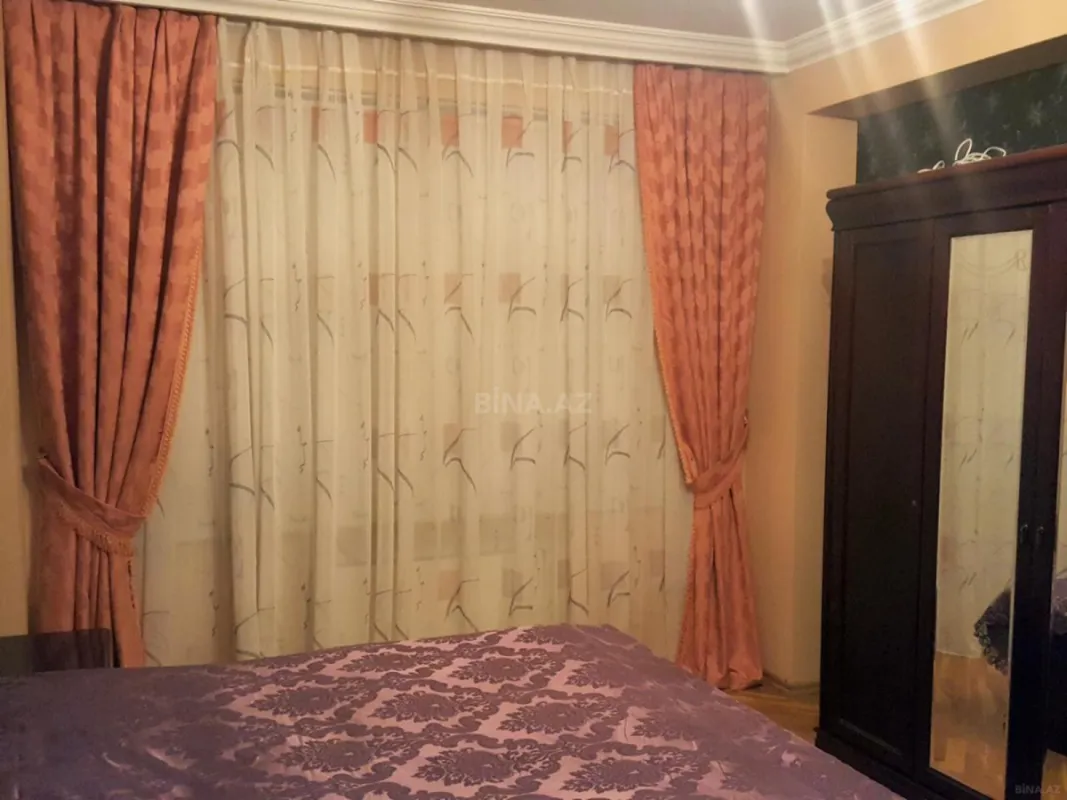 Kirayə verilir 2 otaqlı mənzil 70 m²