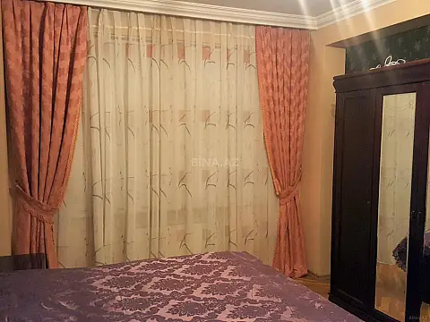 Kirayə verilir 2 otaqlı mənzil 70 m²