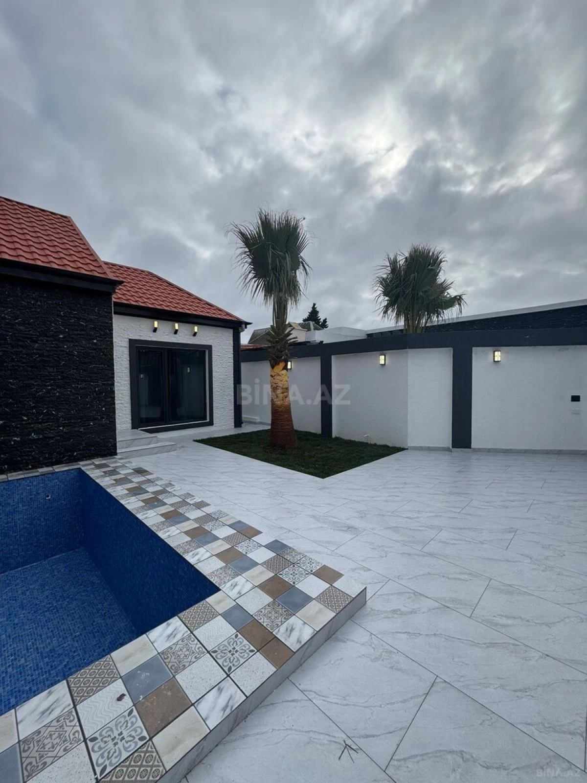 Satılır 4 otaqlı həyət evi 170 m²