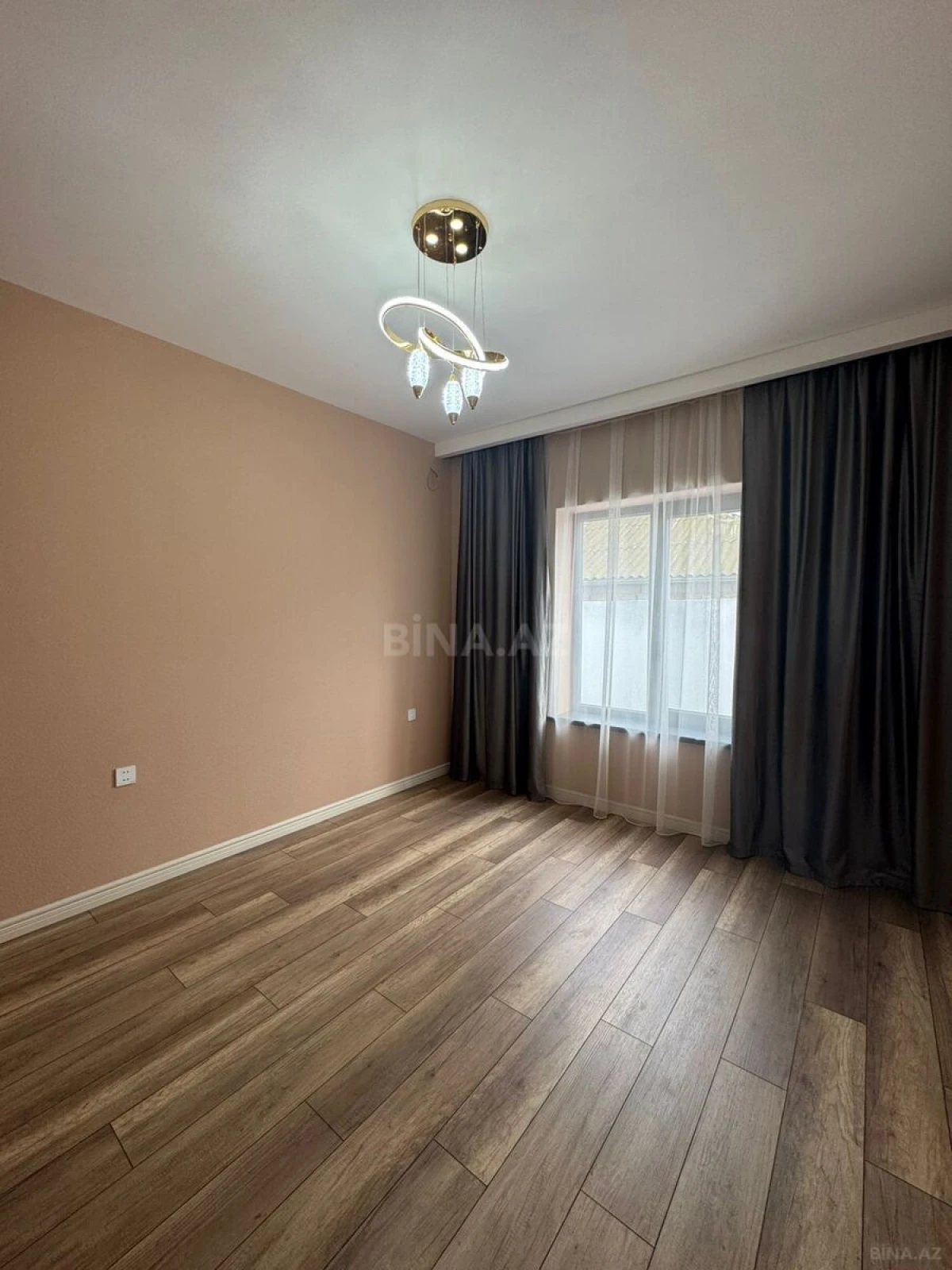 Satılır 4 otaqlı həyət evi 170 m²