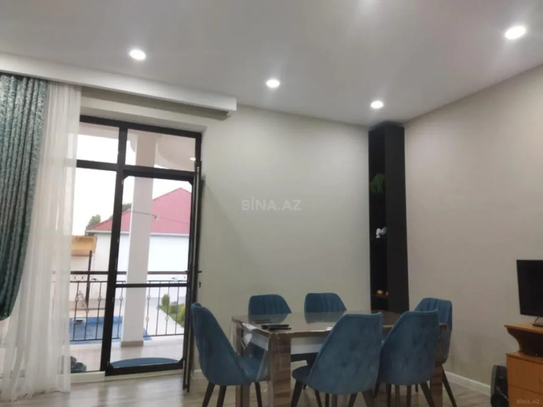 Satılır 8 otaqlı həyət evi 330 m²