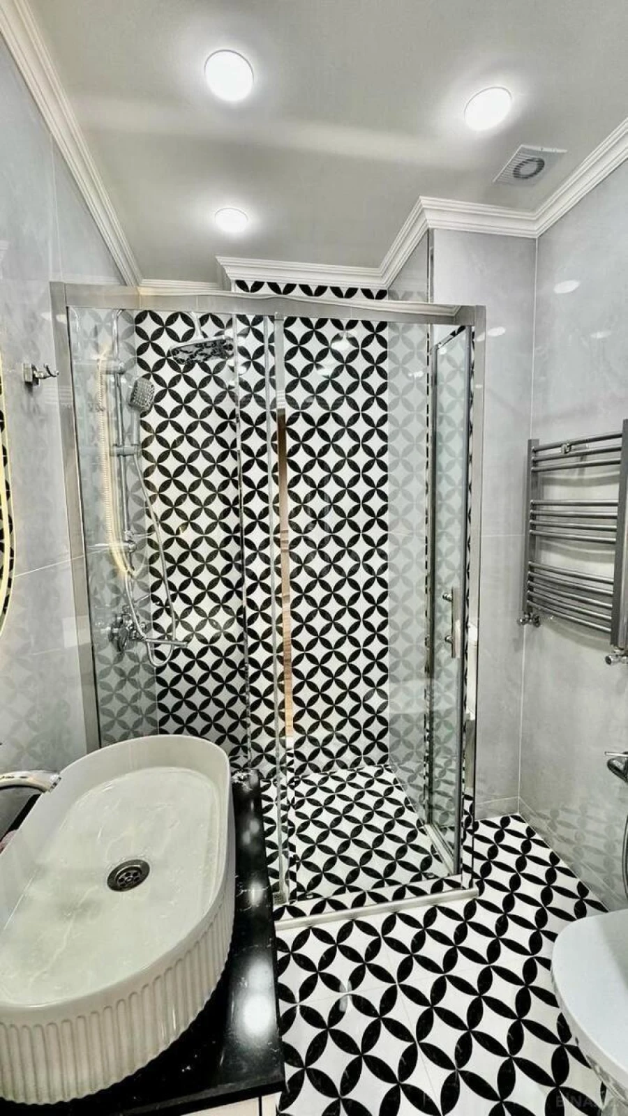 Satılır 2 otaqlı mənzil 60 m²