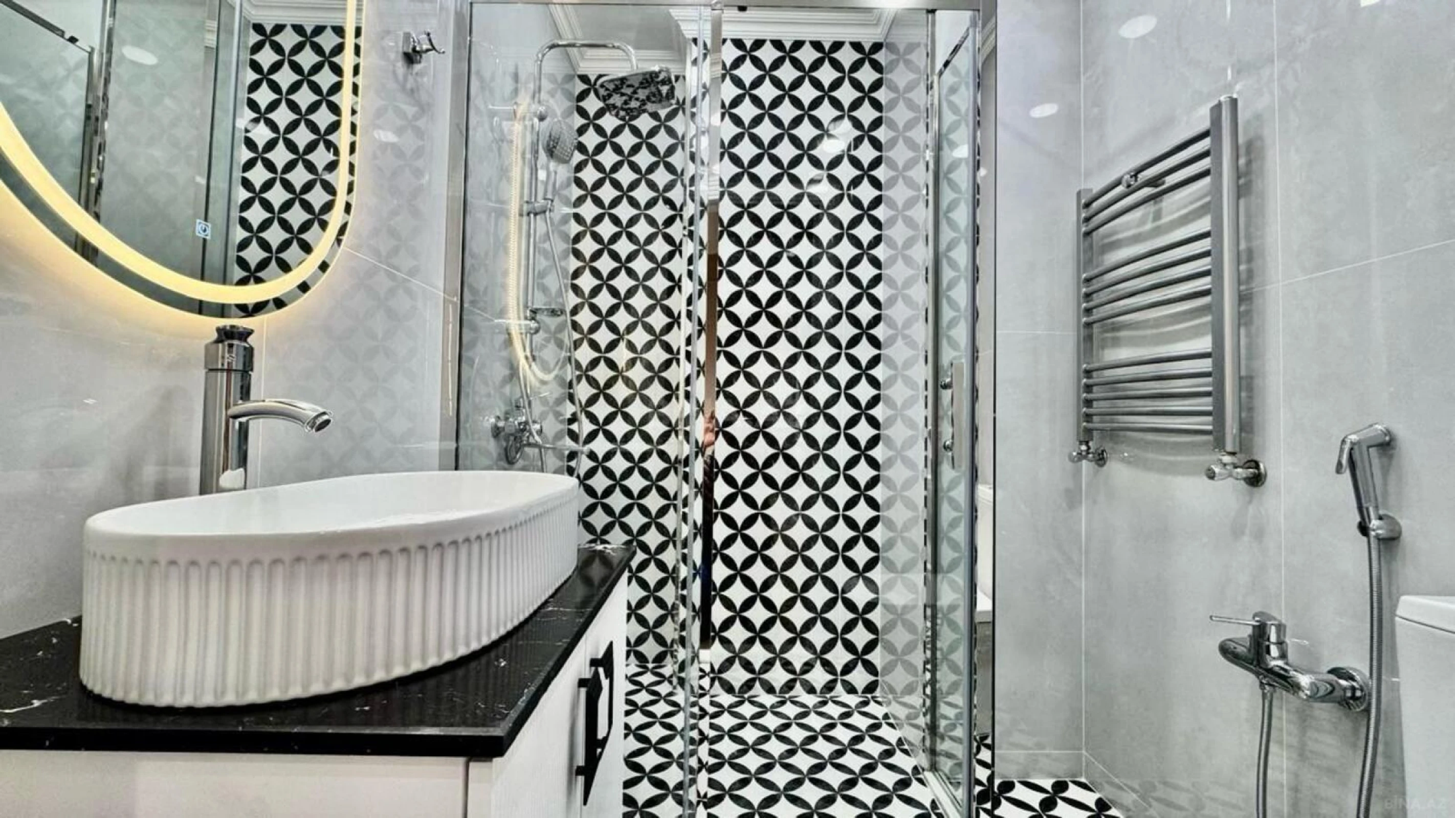 Satılır 2 otaqlı mənzil 60 m²