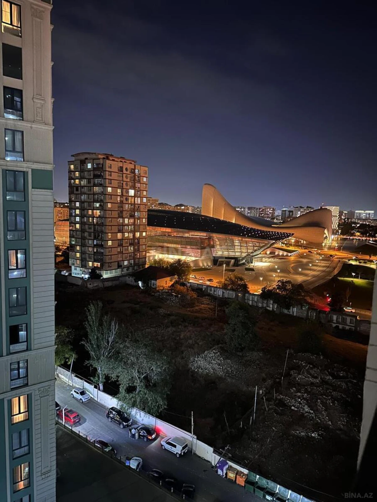 Satılır 3 otaqlı mənzil 95 m²