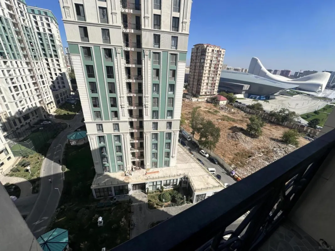 Satılır 3 otaqlı mənzil 95 m²