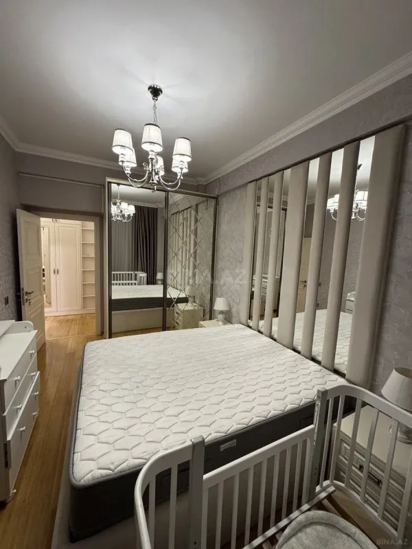 Satılır 2 otaqlı mənzil 80 m²